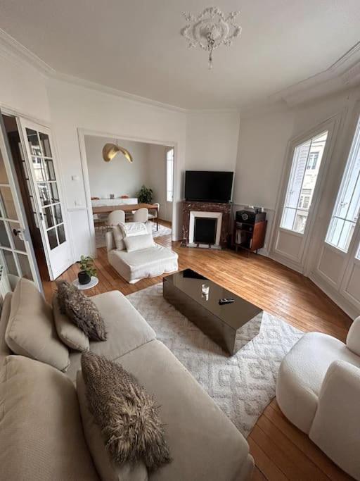 Apartament * Le Cathedrale * Reims Zewnętrze zdjęcie